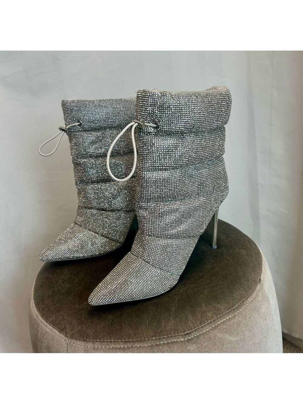 STEVE MADDEN CLOAK-R QUILTED SILVER RHINESTONE DIAMANTÉ EMBELLISHED ANKLE BOOTS